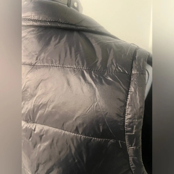 Kyodan Outdoor Sz M Black Quilted Vest performance and protection. - Picture 8 of 15